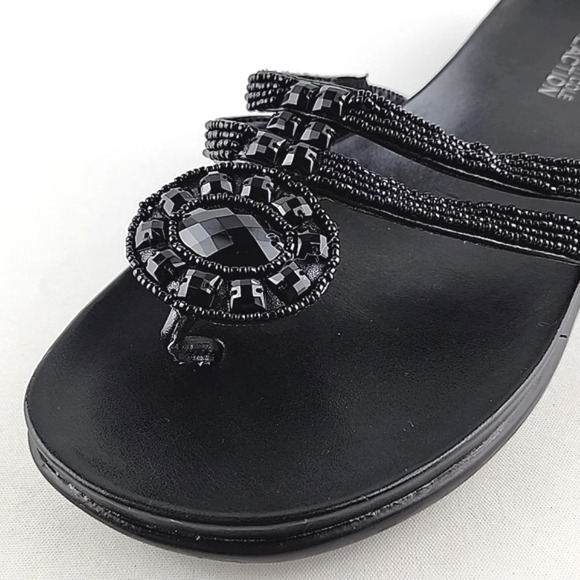 Kenneth Cole Reaction Women's Black  Glam Slam Flat Sandals Beaded Thong Size 8 - Picture 5 of 11